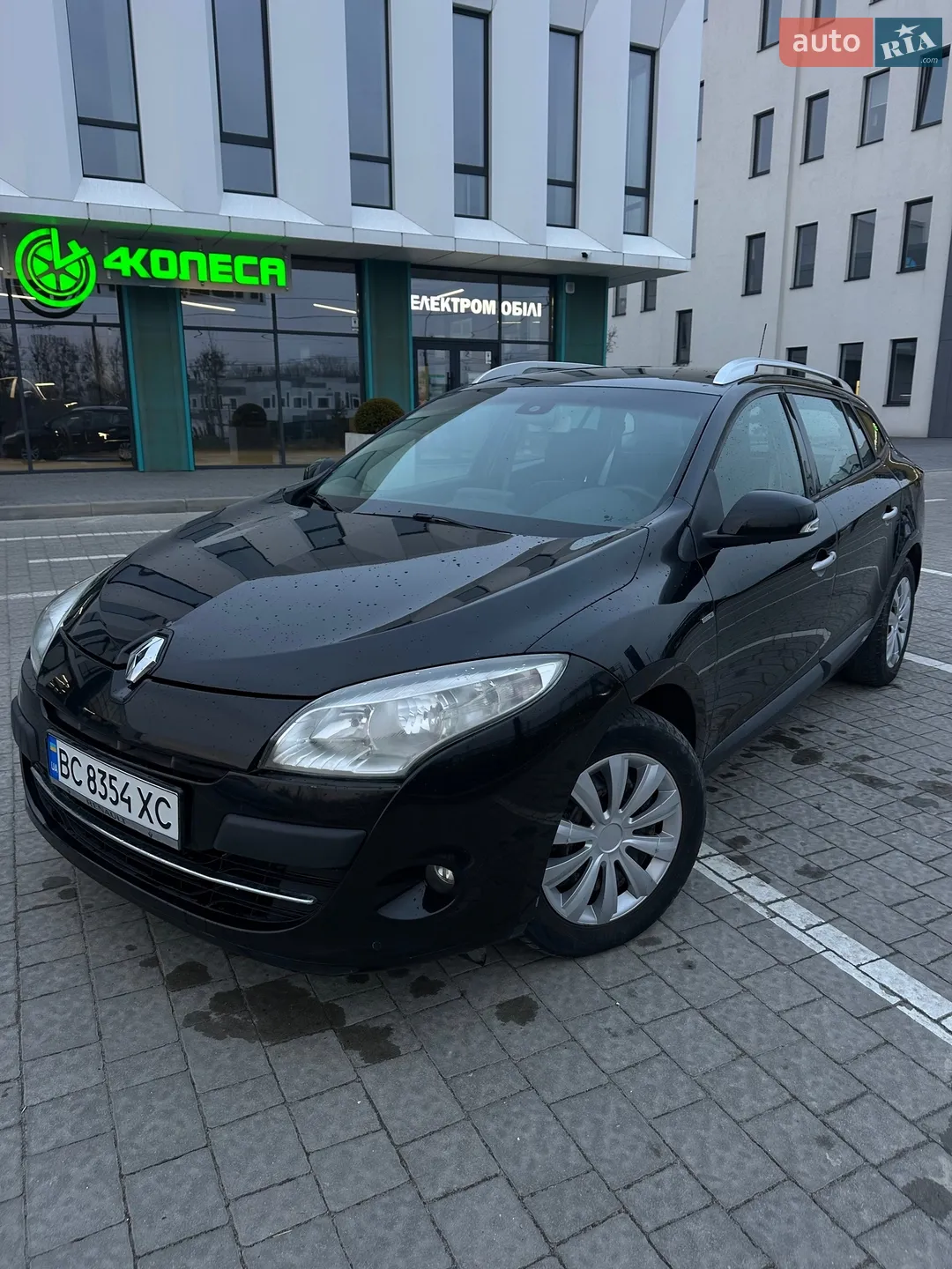 2010 Renault Megane - мініатюра 2