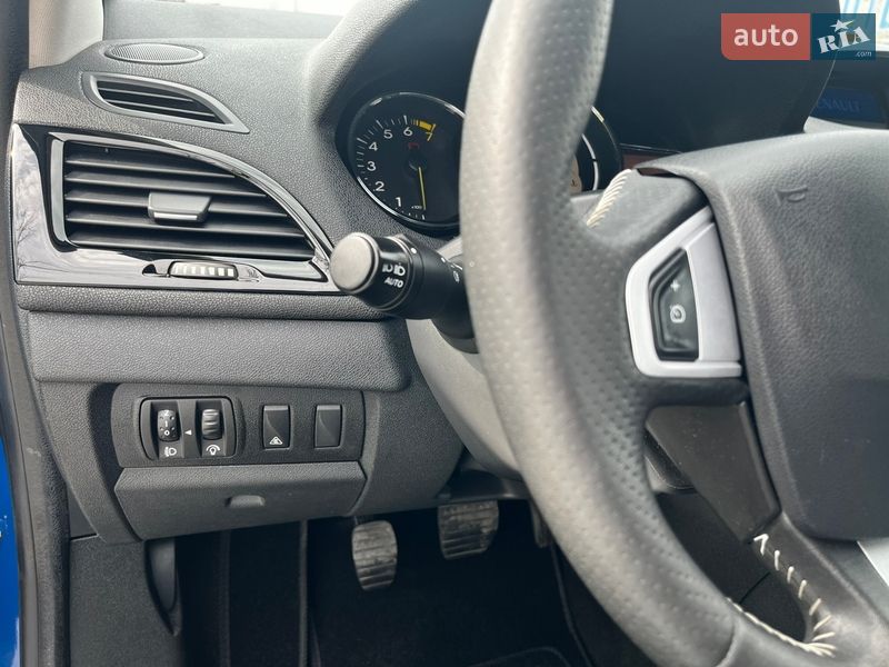 Универсал Renault Megane 2012 в Умани фото 49 Универсал Renault Megane 2012 в Умани