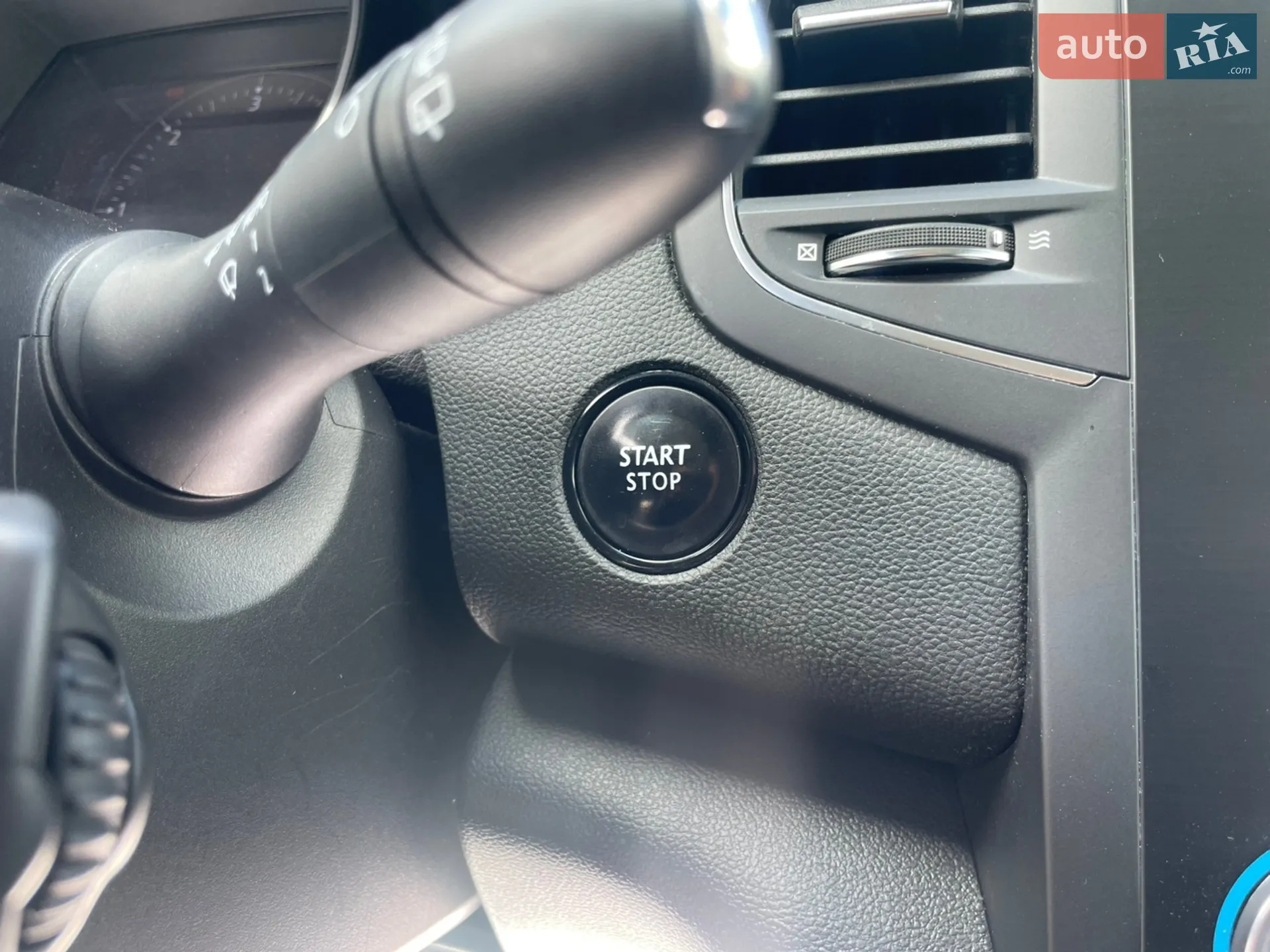 2016 Renault Megane - мініатюра 38