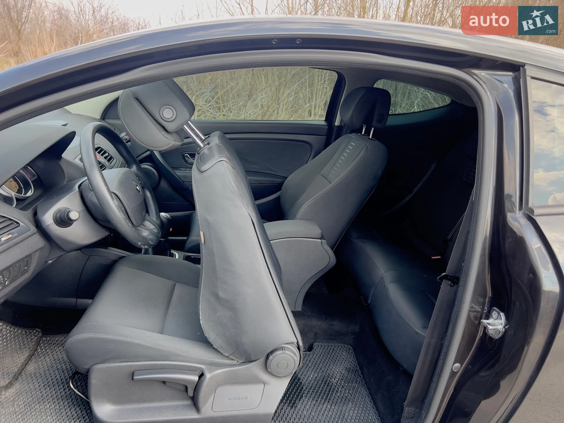 2010 Renault Megane - мініатюра 12