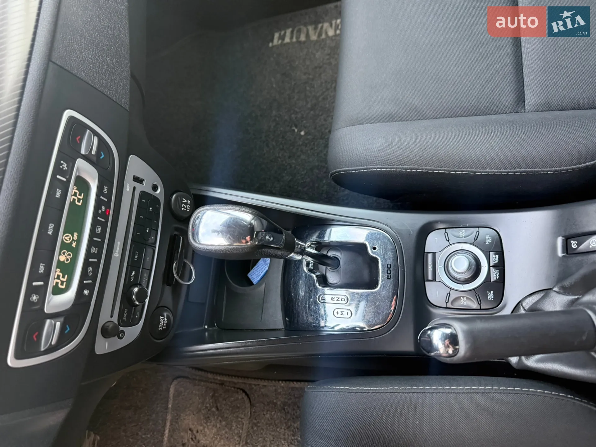 2013 Renault Megane - мініатюра 15