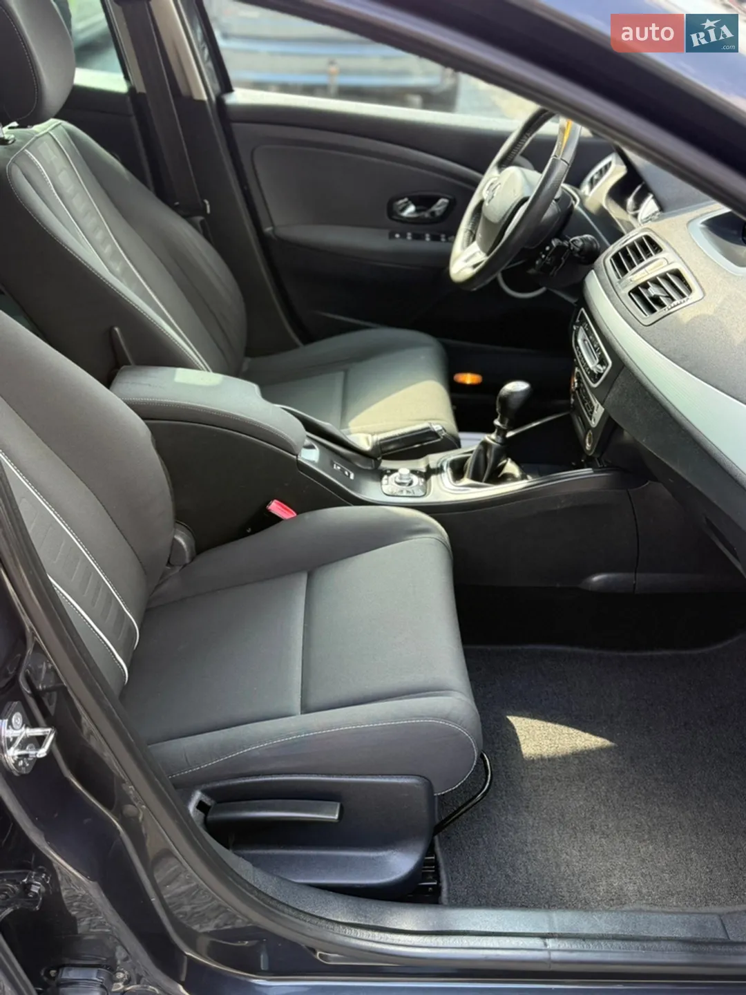 2012 Renault Megane - мініатюра 102
