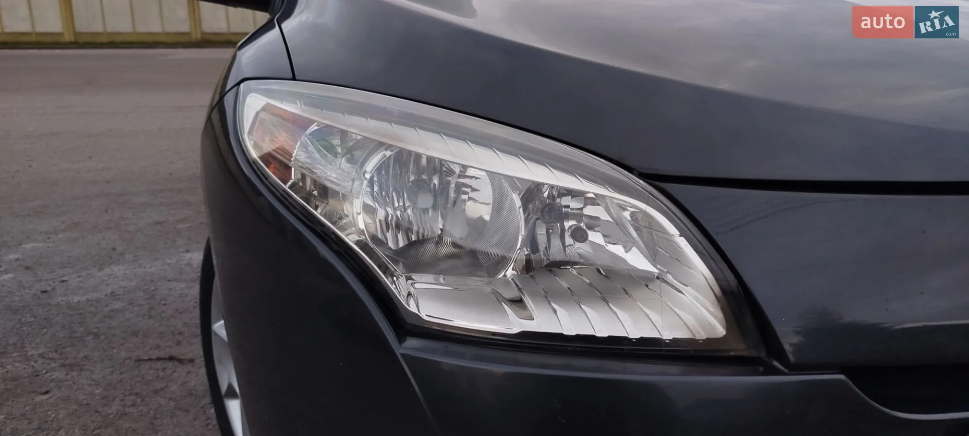 2011 Renault Megane - мініатюра 12