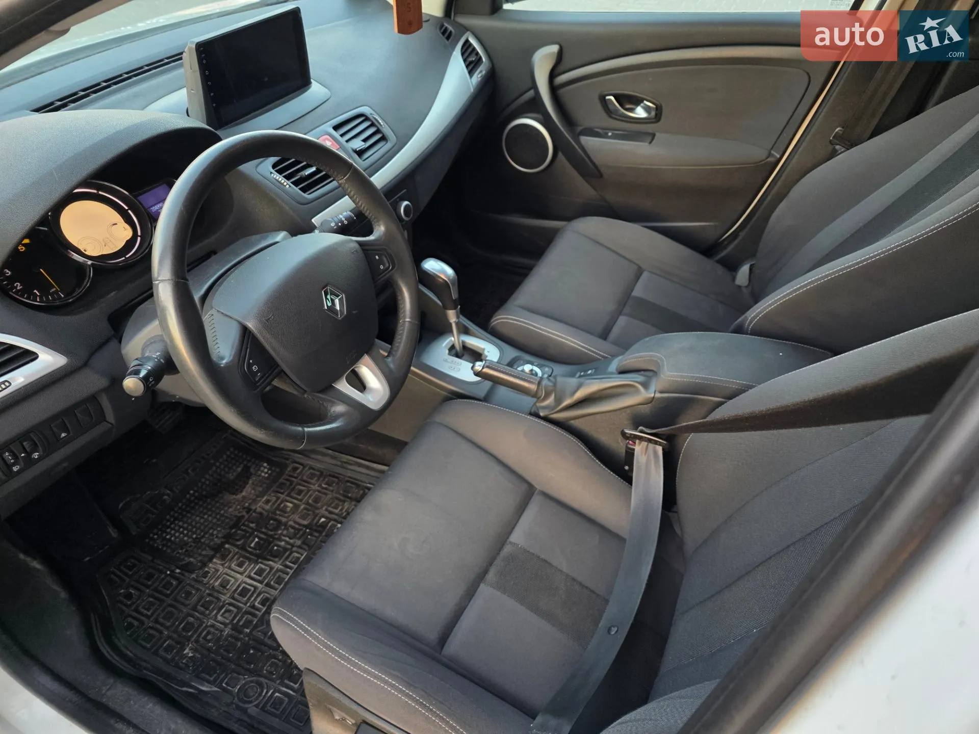 2010 Renault Megane - мініатюра 19