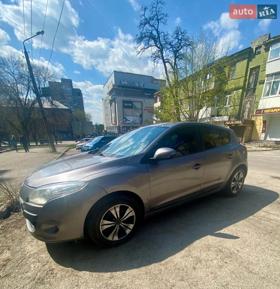 2010 Renault Megane - мініатюра 17
