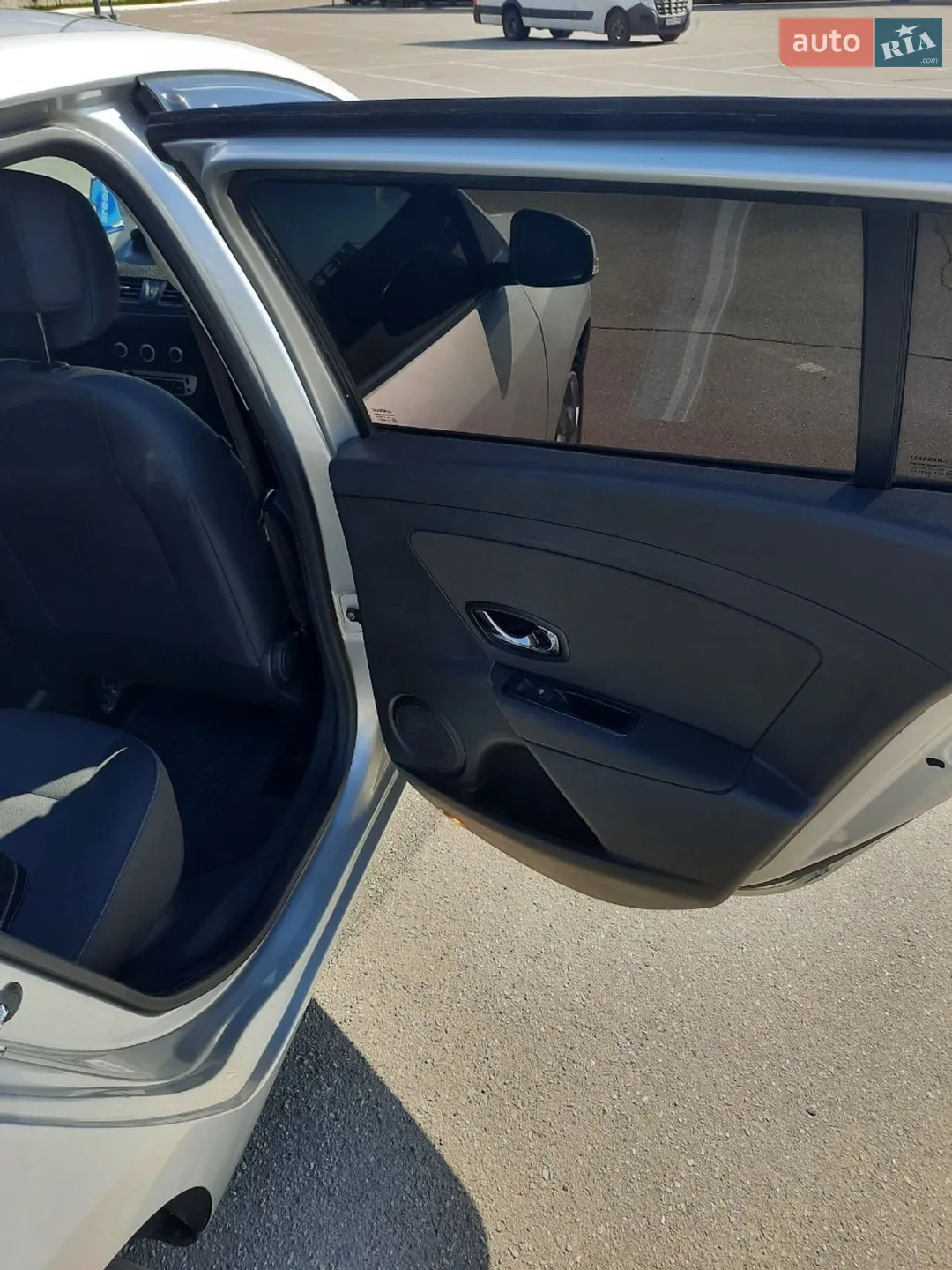 2012 Renault Megane - мініатюра 2
