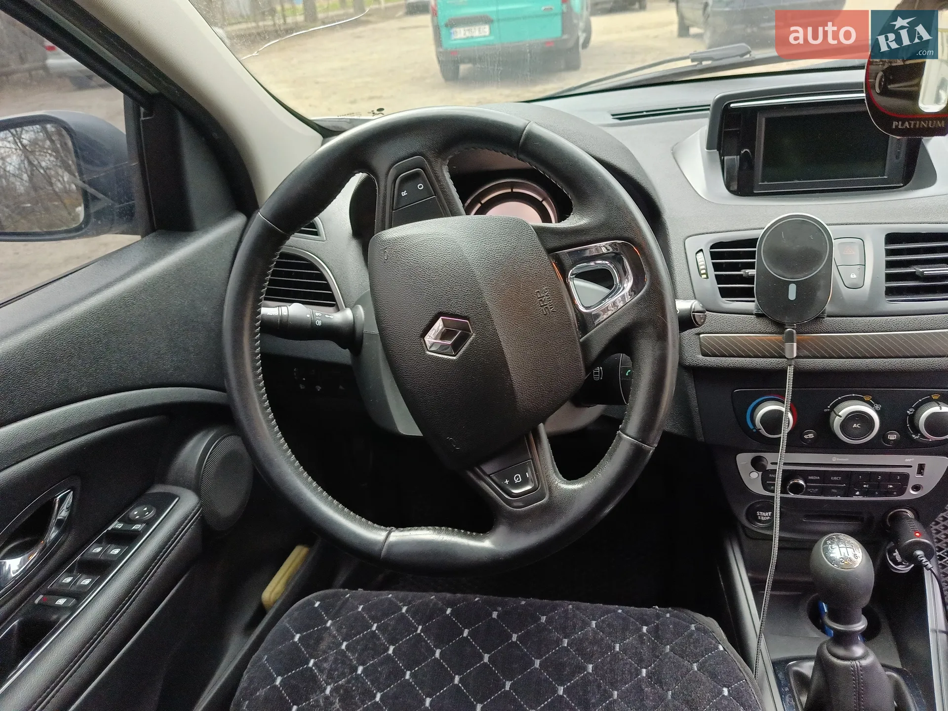 2013 Renault Megane - мініатюра 12