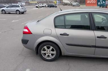 Седан Renault Megane 2005 в Тыврове