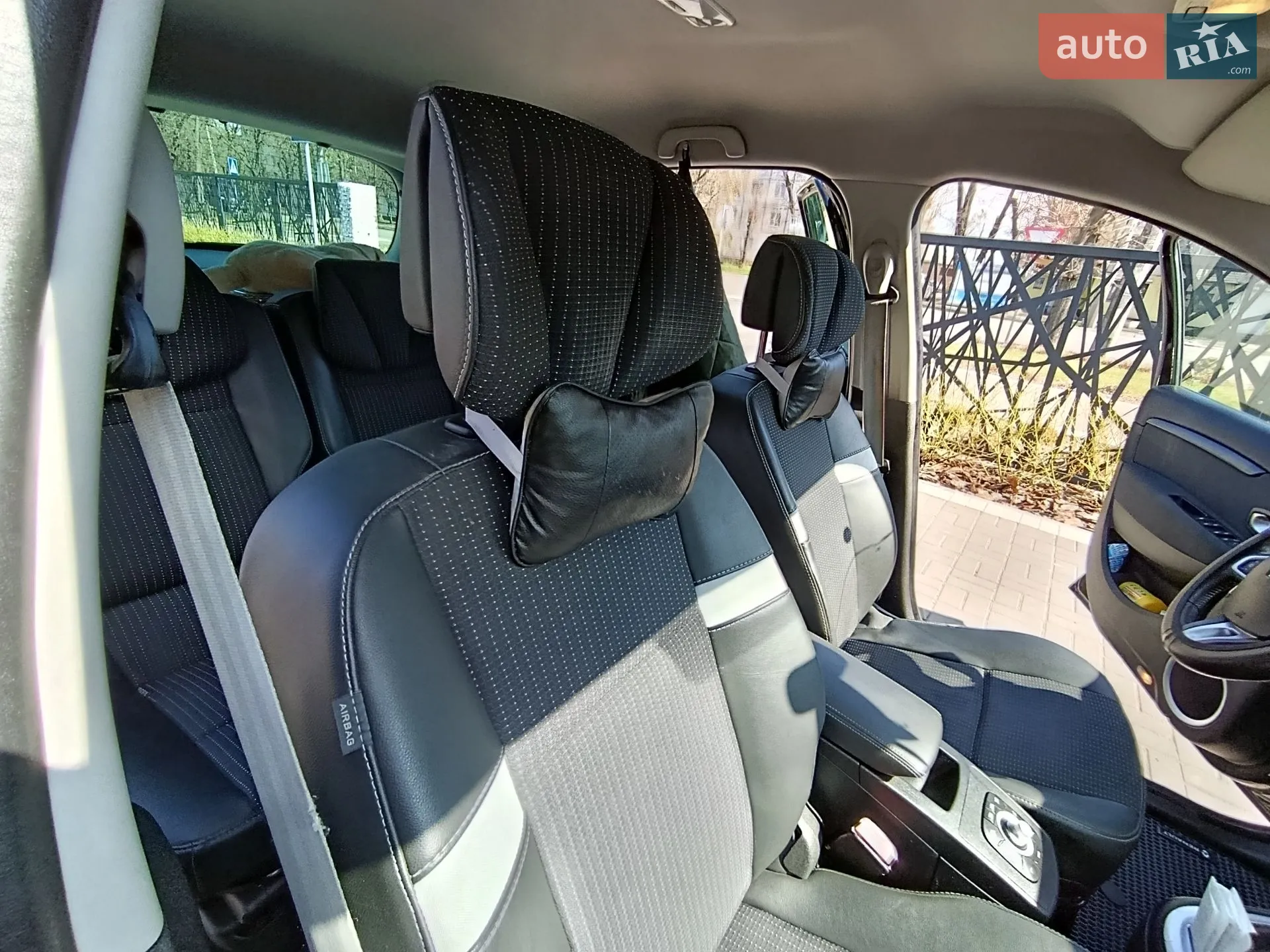 2011 Renault Megane - мініатюра 18