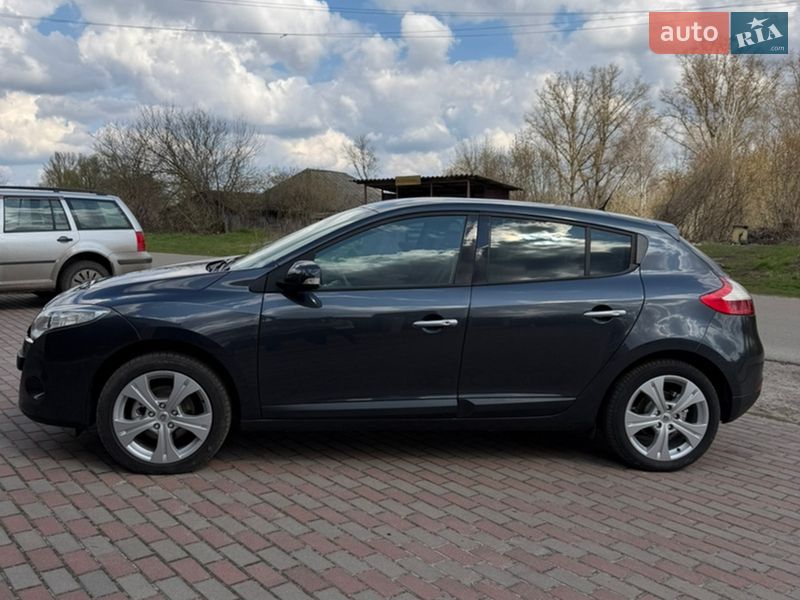 Хэтчбек Renault Megane 2008 в Ромнах фото 8 Хэтчбек Renault Megane 2008 в Ромнах