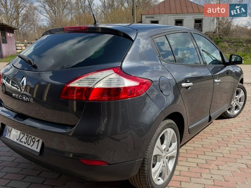 Хэтчбек Renault Megane 2008 в Ромнах фото 12 Хэтчбек Renault Megane 2008 в Ромнах