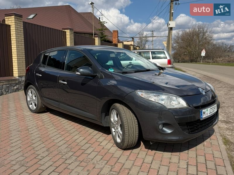 Хэтчбек Renault Megane 2008 в Ромнах фото 14 Хэтчбек Renault Megane 2008 в Ромнах