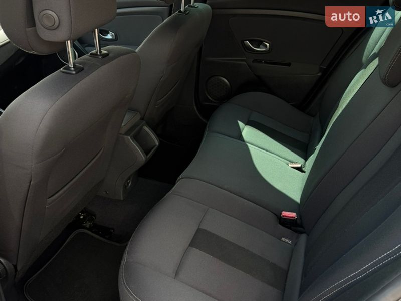 Хэтчбек Renault Megane 2008 в Ромнах фото 27 Хэтчбек Renault Megane 2008 в Ромнах