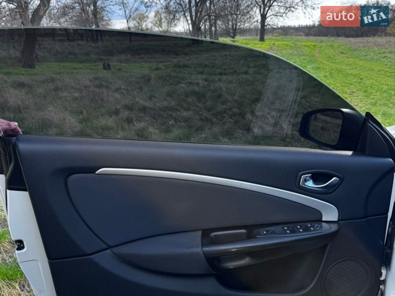 Кабриолет Renault Megane 2011 в Верхнеднепровске