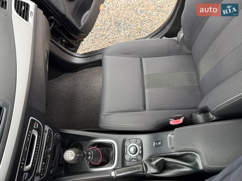 Универсал Renault Megane 2012 в Полтаве фото 32 Универсал Renault Megane 2012 в Полтаве