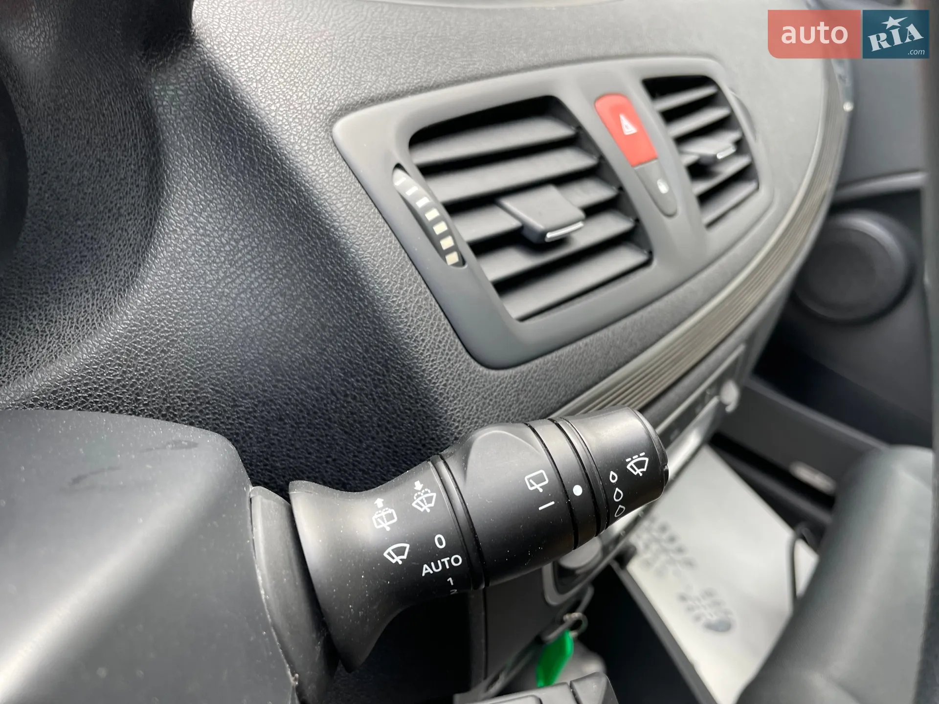 2010 Renault Megane - мініатюра 16
