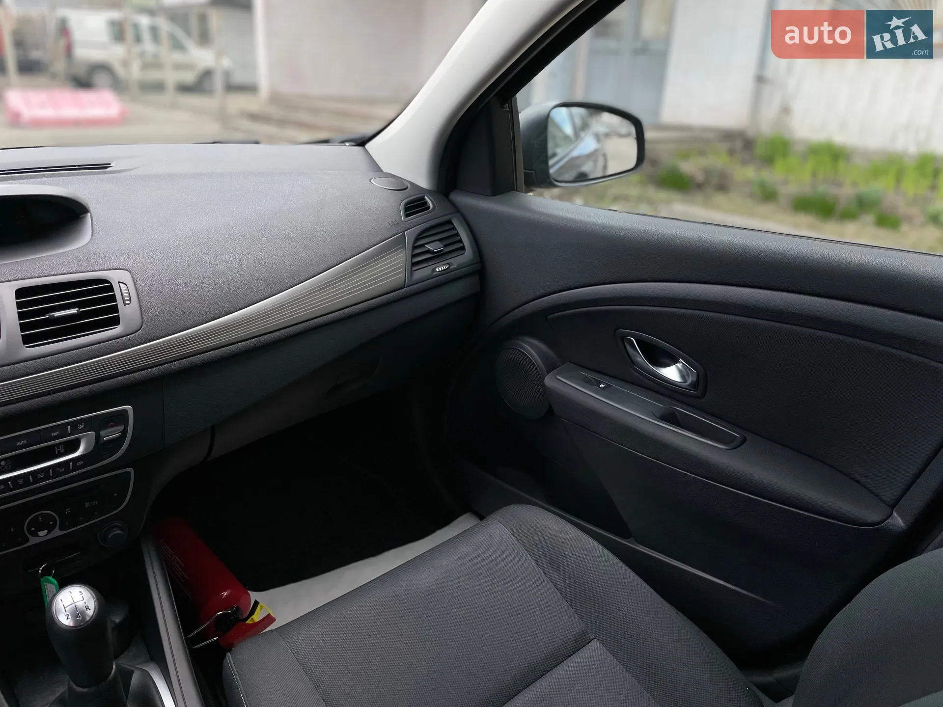 2010 Renault Megane - мініатюра 26
