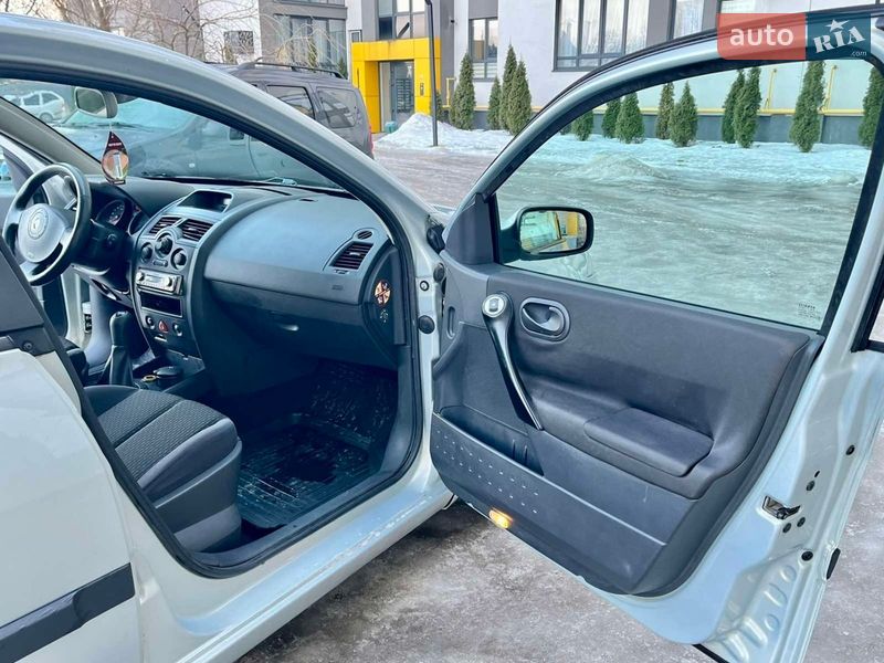 Хетчбек Renault Megane 2004 в Кам'янець-Подільському фото 7 Хетчбек Renault Megane 2004 в Кам'янець-Подільському