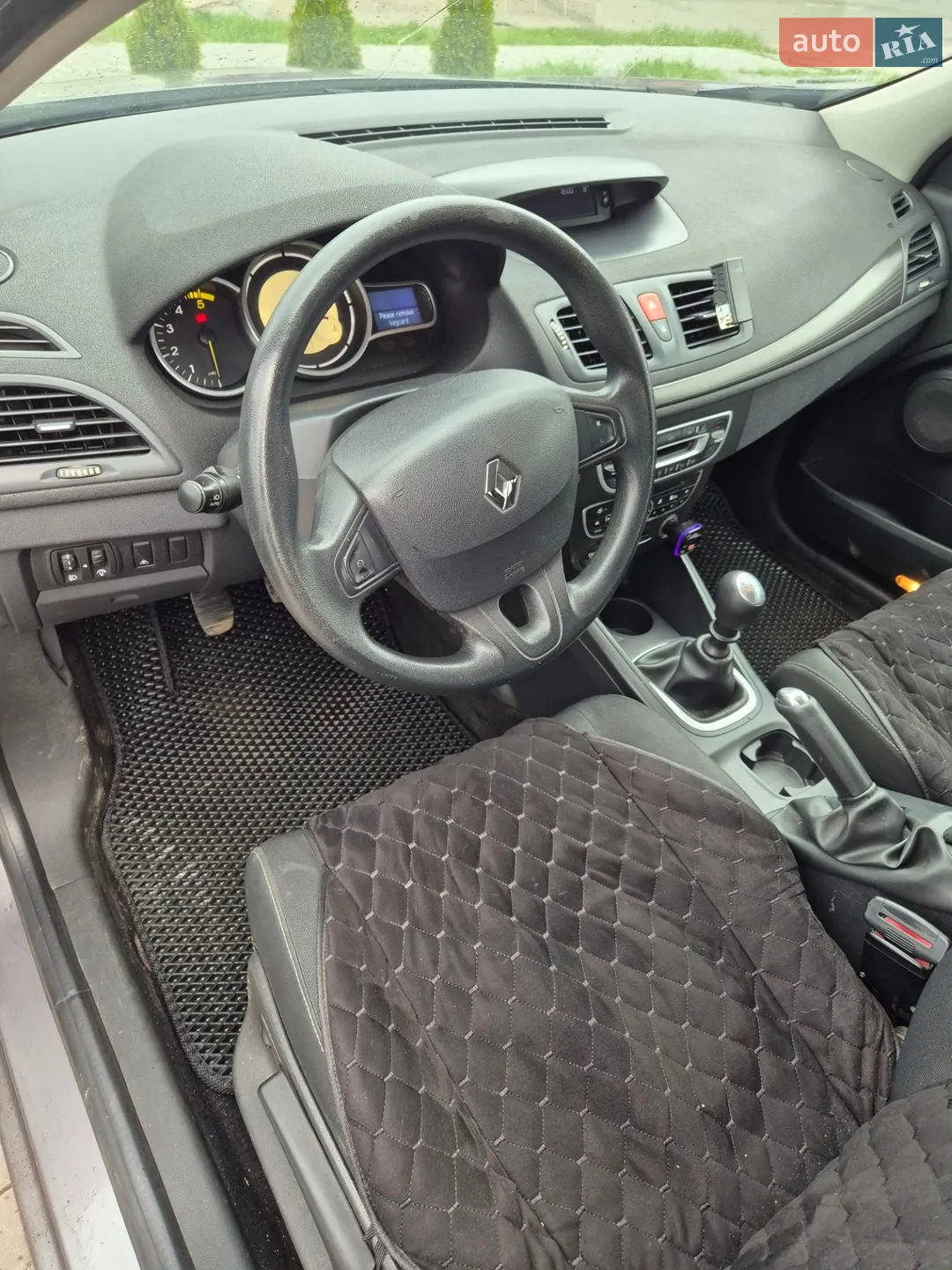 2010 Renault Megane - мініатюра 9