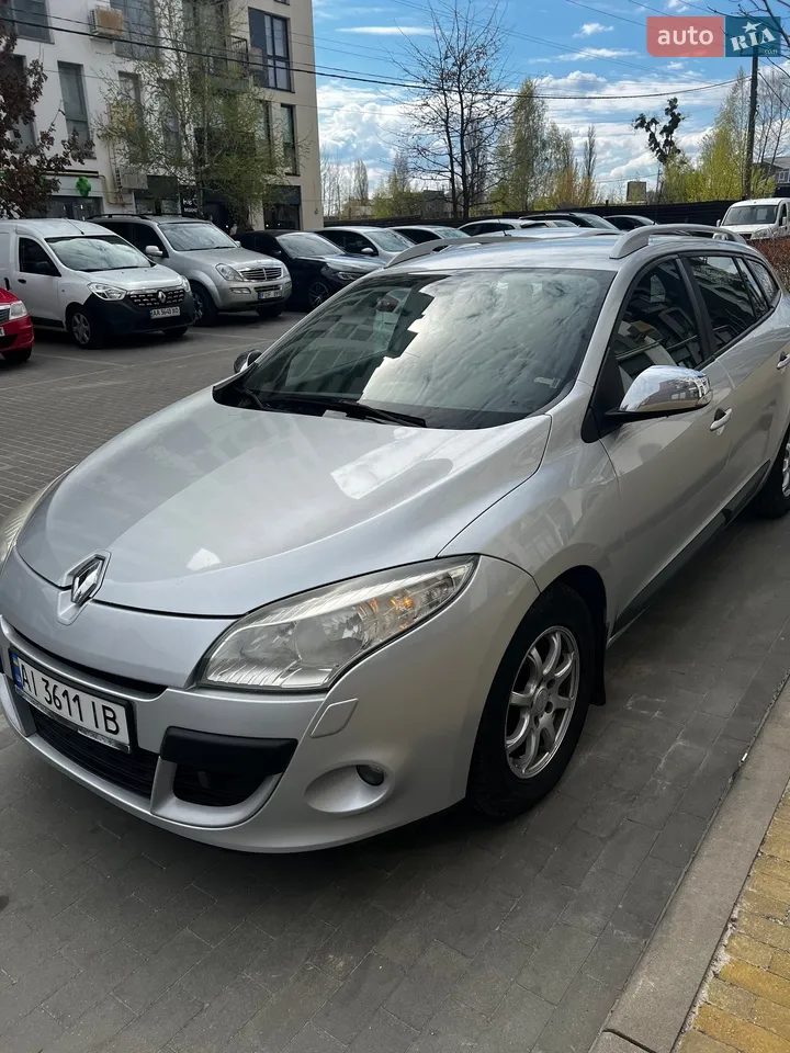 2010 Renault Megane - мініатюра 61