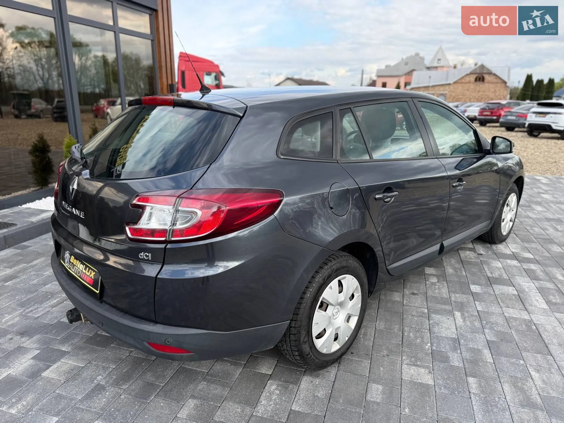 2012 Renault Megane - мініатюра 9