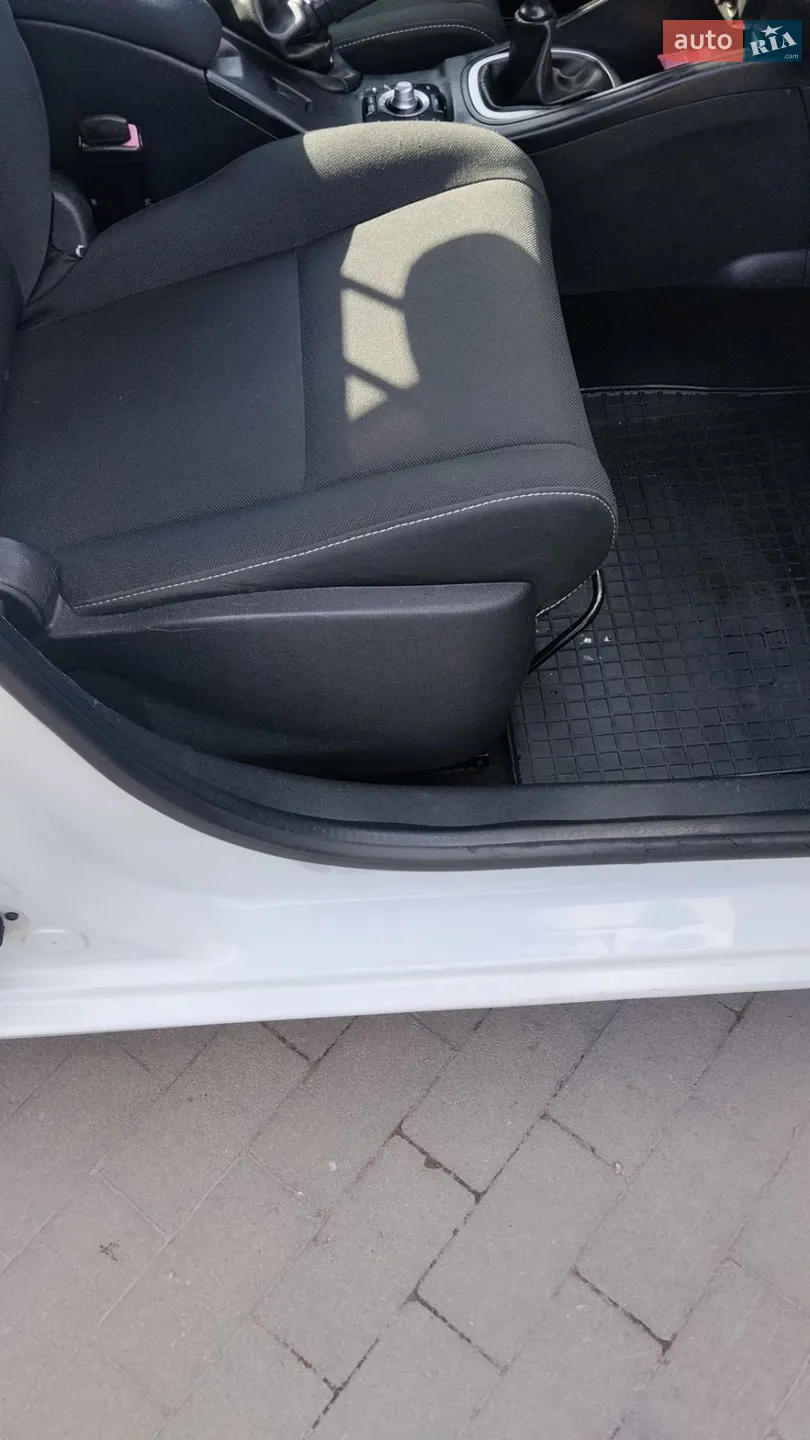 2011 Renault Megane - мініатюра 52