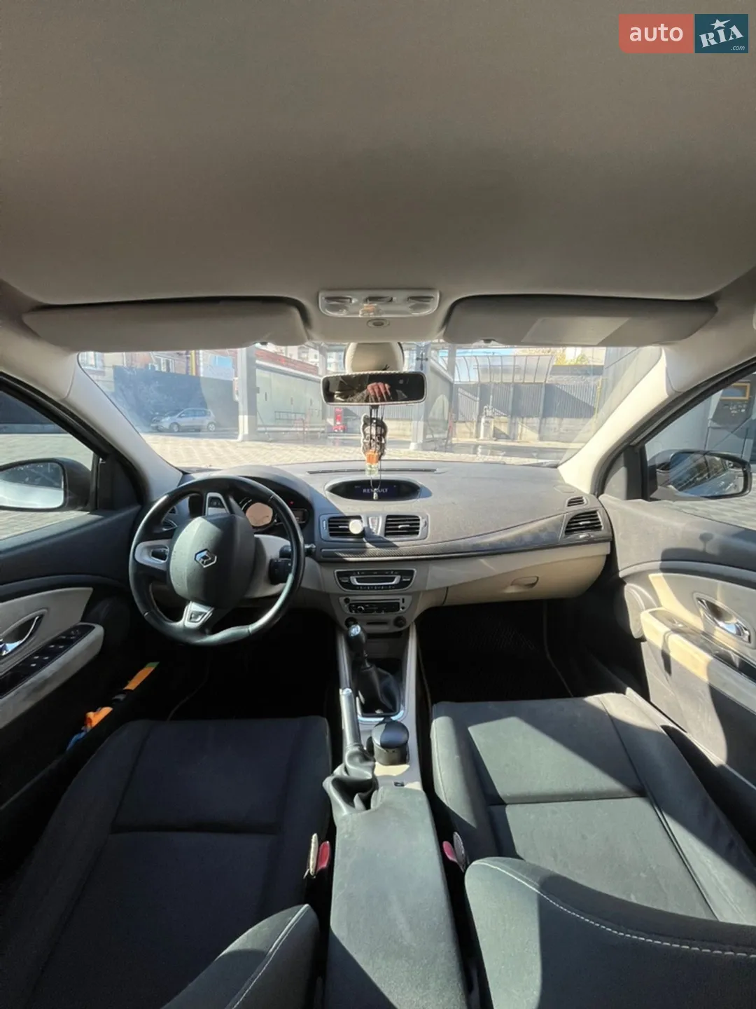 2012 Renault Megane - мініатюра 12