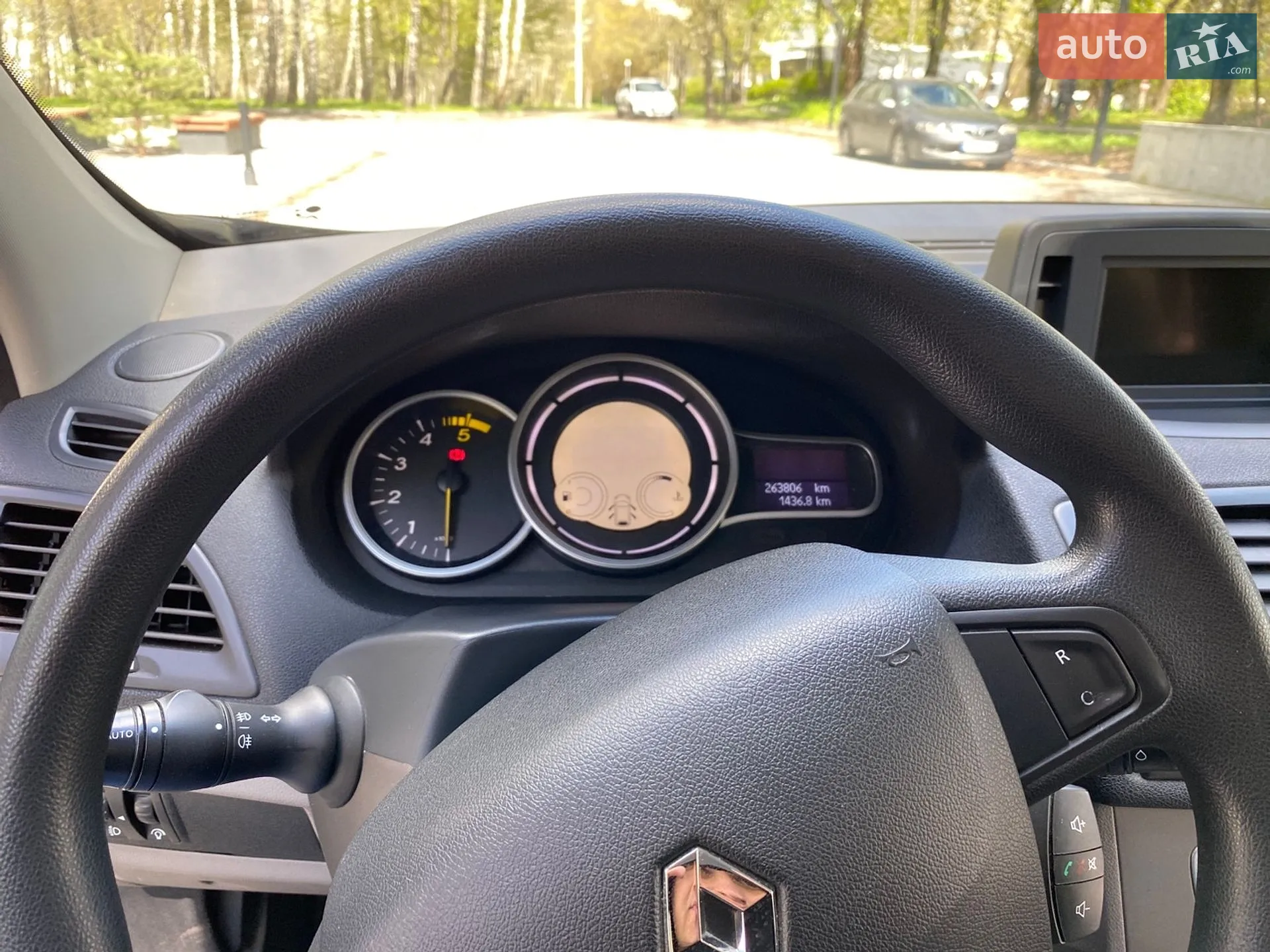 2010 Renault Megane - мініатюра 18