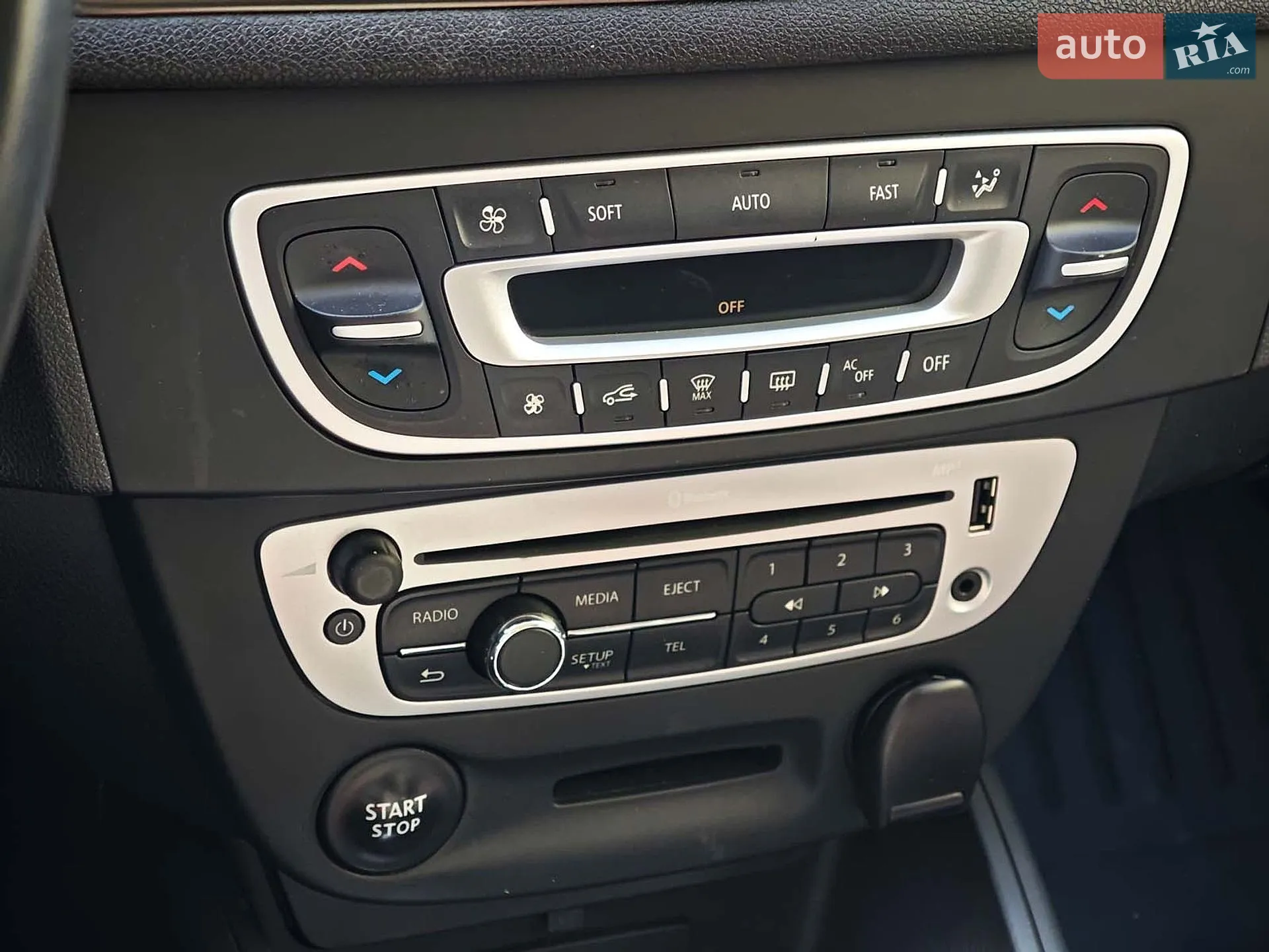 2014 Renault Megane - мініатюра 24