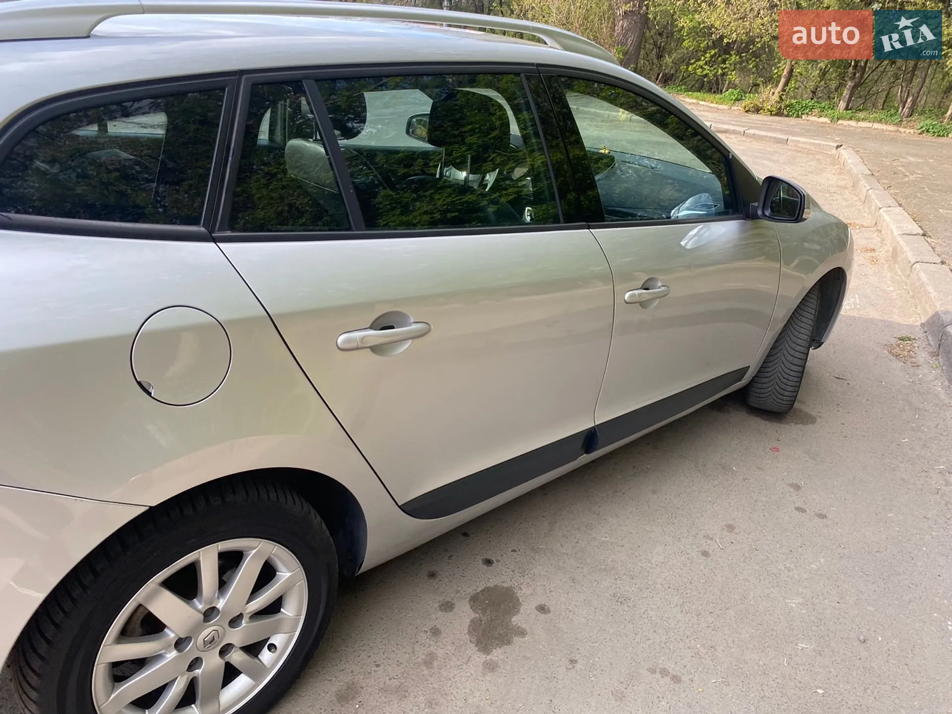 2010 Renault Megane - мініатюра 11