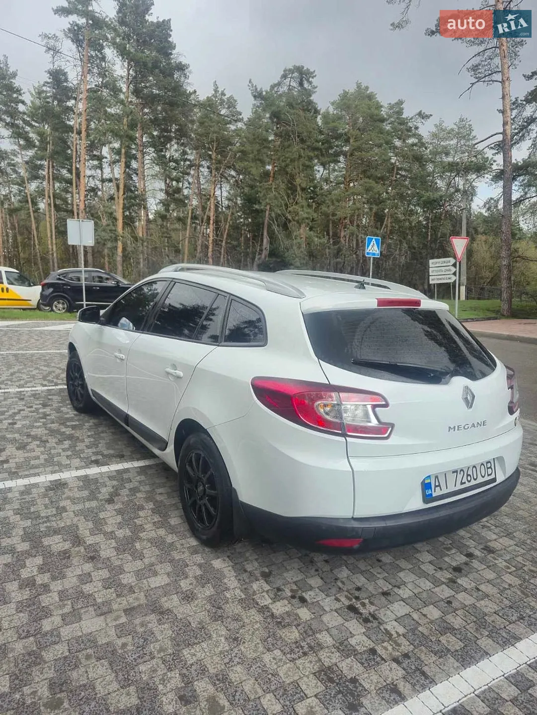 2010 Renault Megane - мініатюра 15