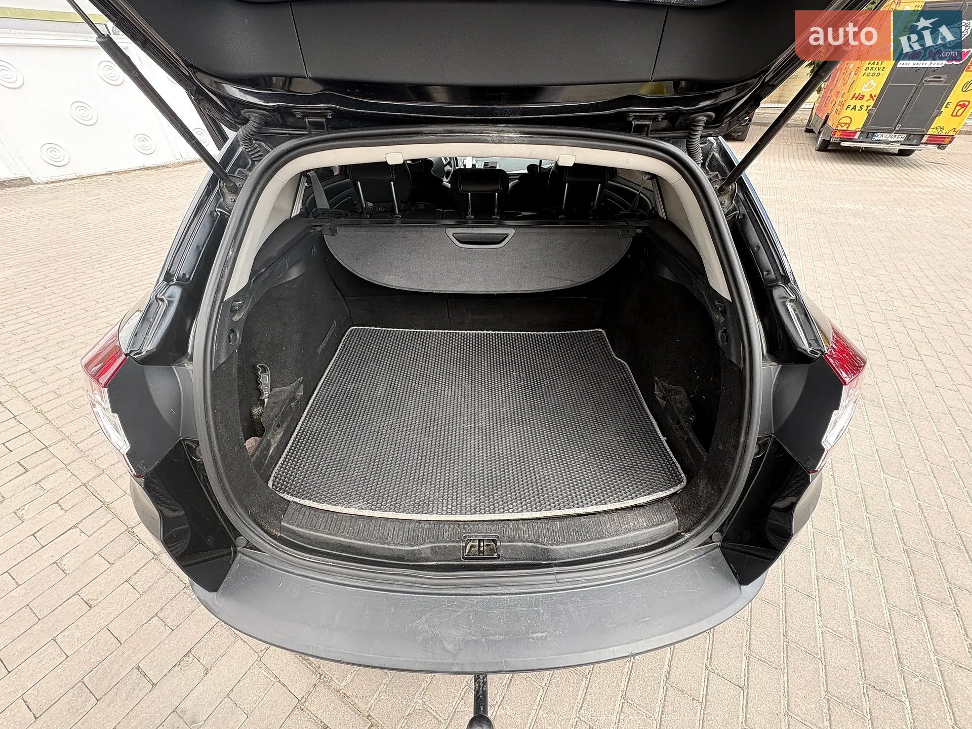 2012 Renault Megane - мініатюра 21