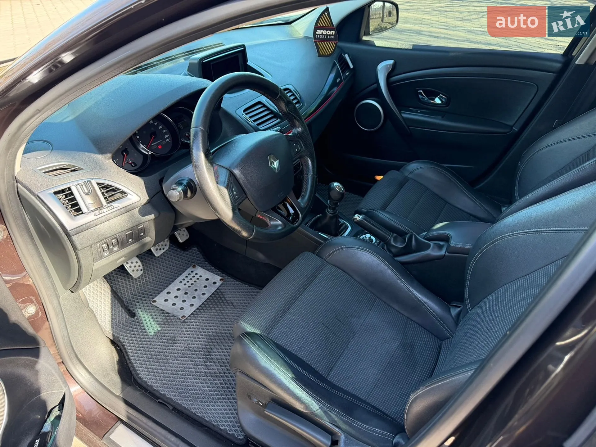 2012 Renault Megane - мініатюра 29