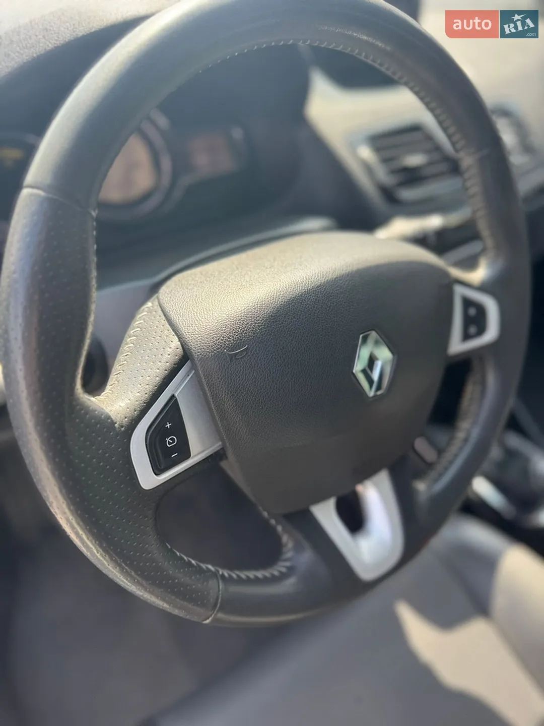 2012 Renault Megane - мініатюра 35