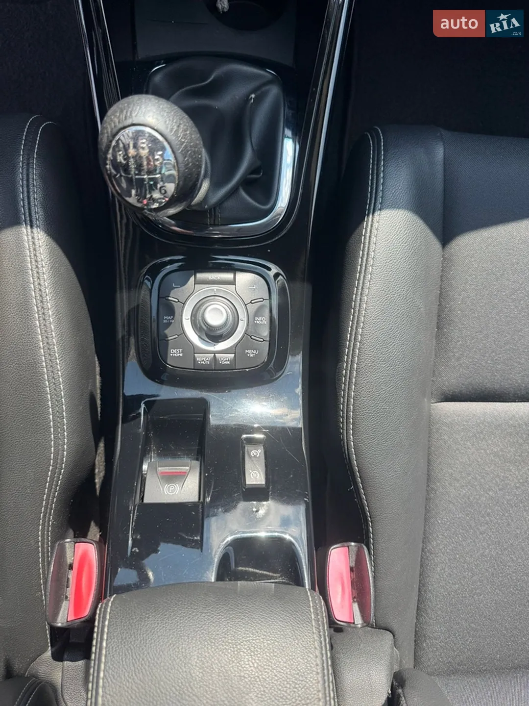 2012 Renault Megane - мініатюра 42