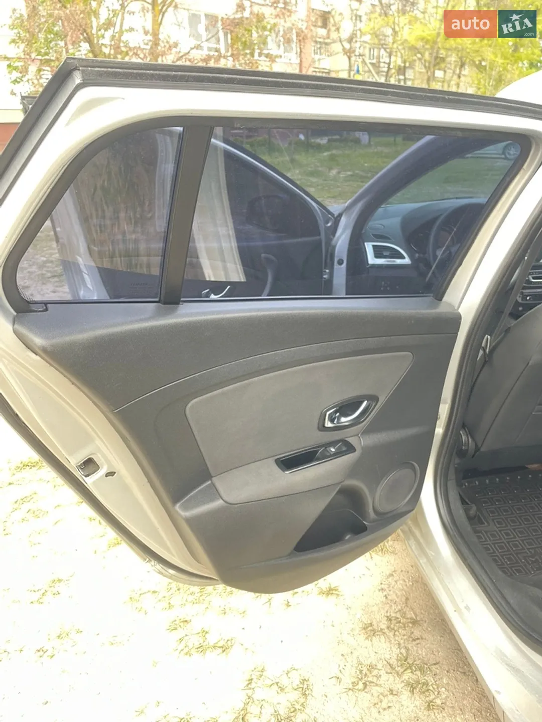 2014 Renault Megane - мініатюра 9