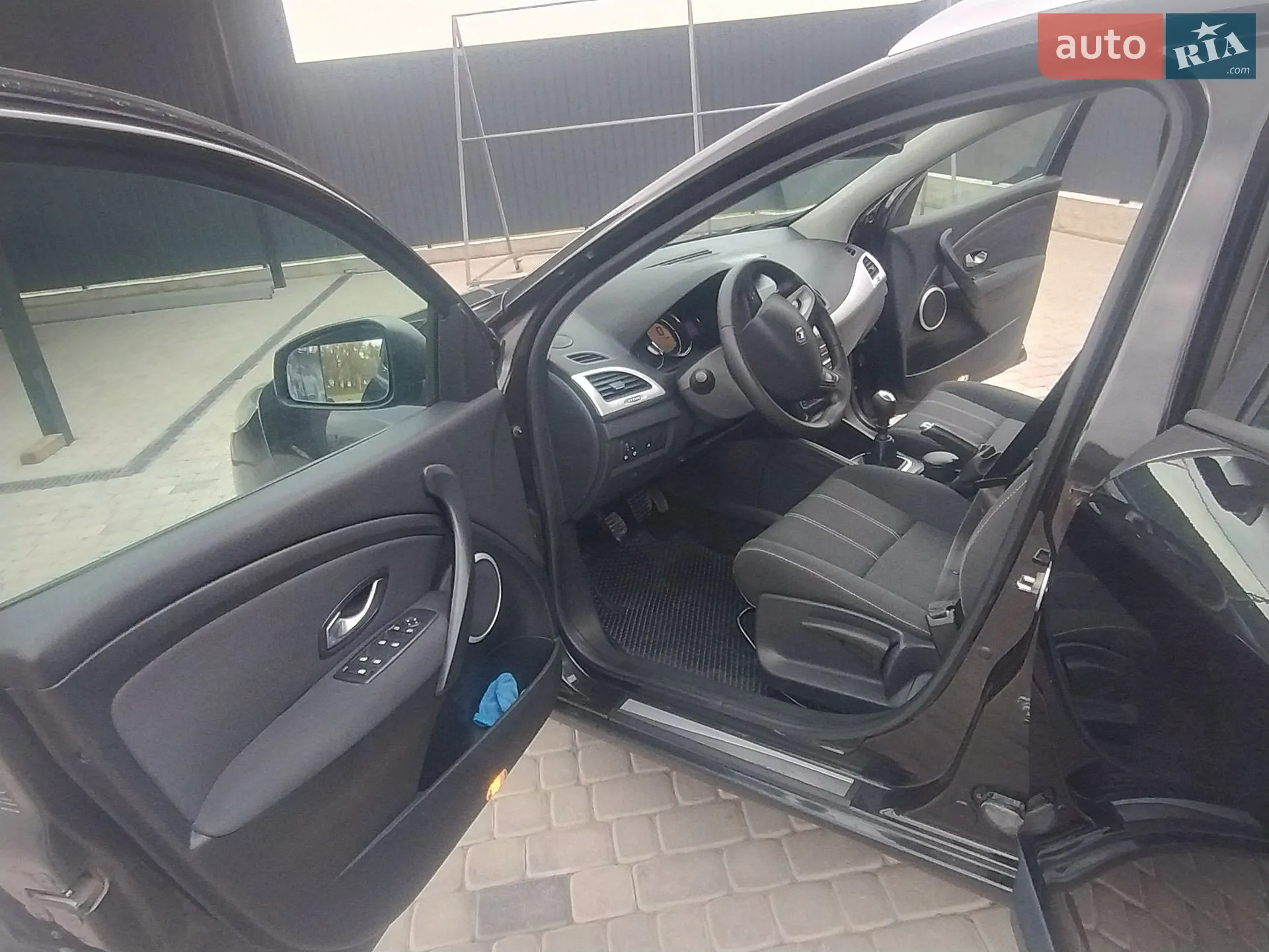 2010 Renault Megane - мініатюра 15