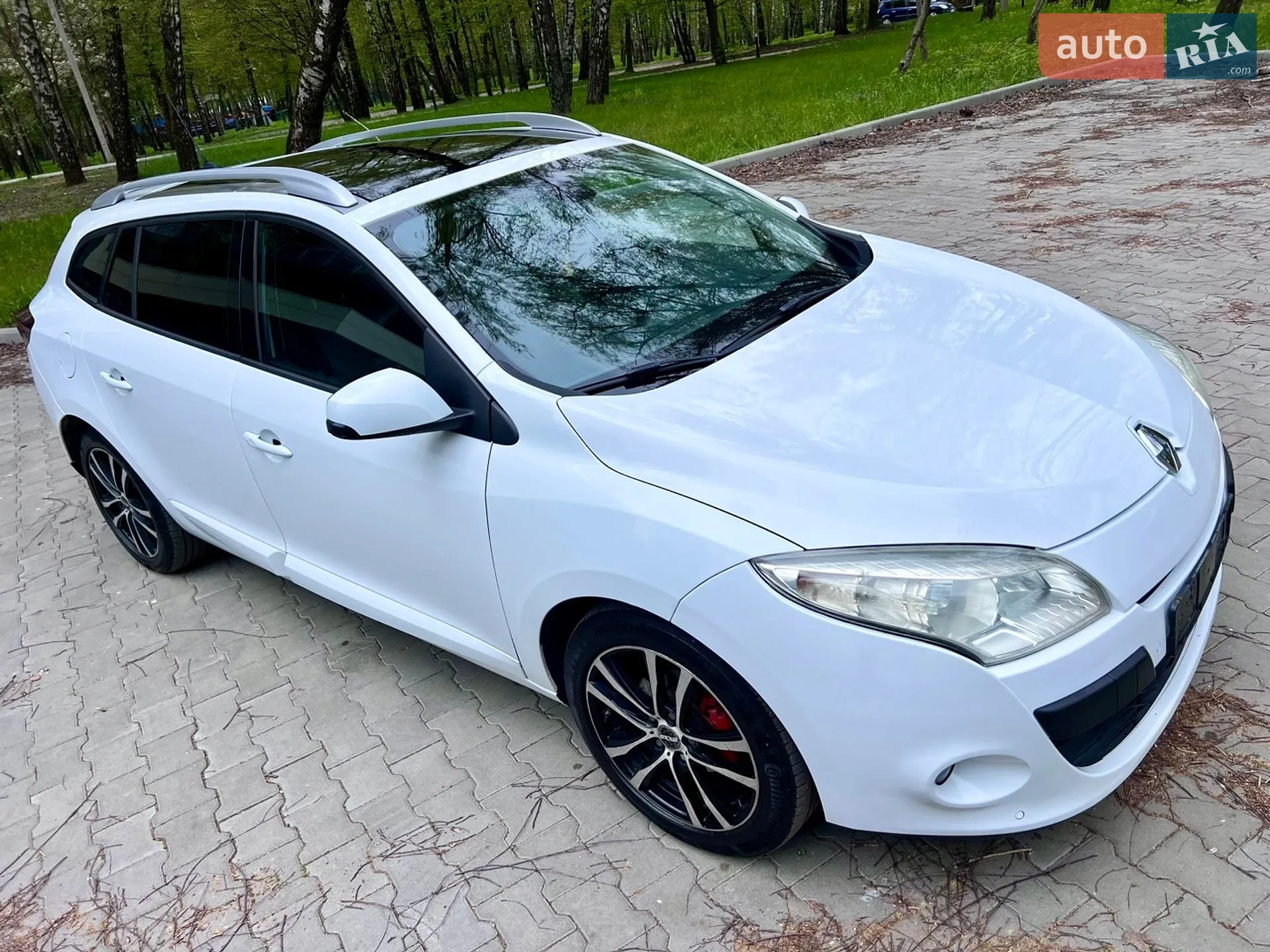 Renault Megane 2011 VIN VF1KZ8G0645417487 фото оголошення 4 з 5