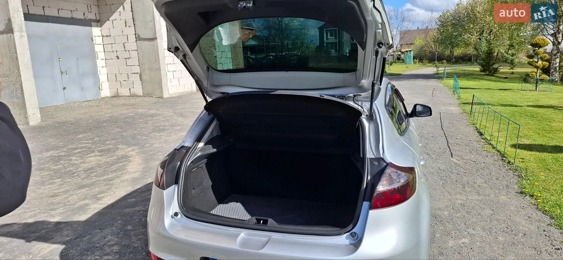 2010 Renault Megane - мініатюра 27