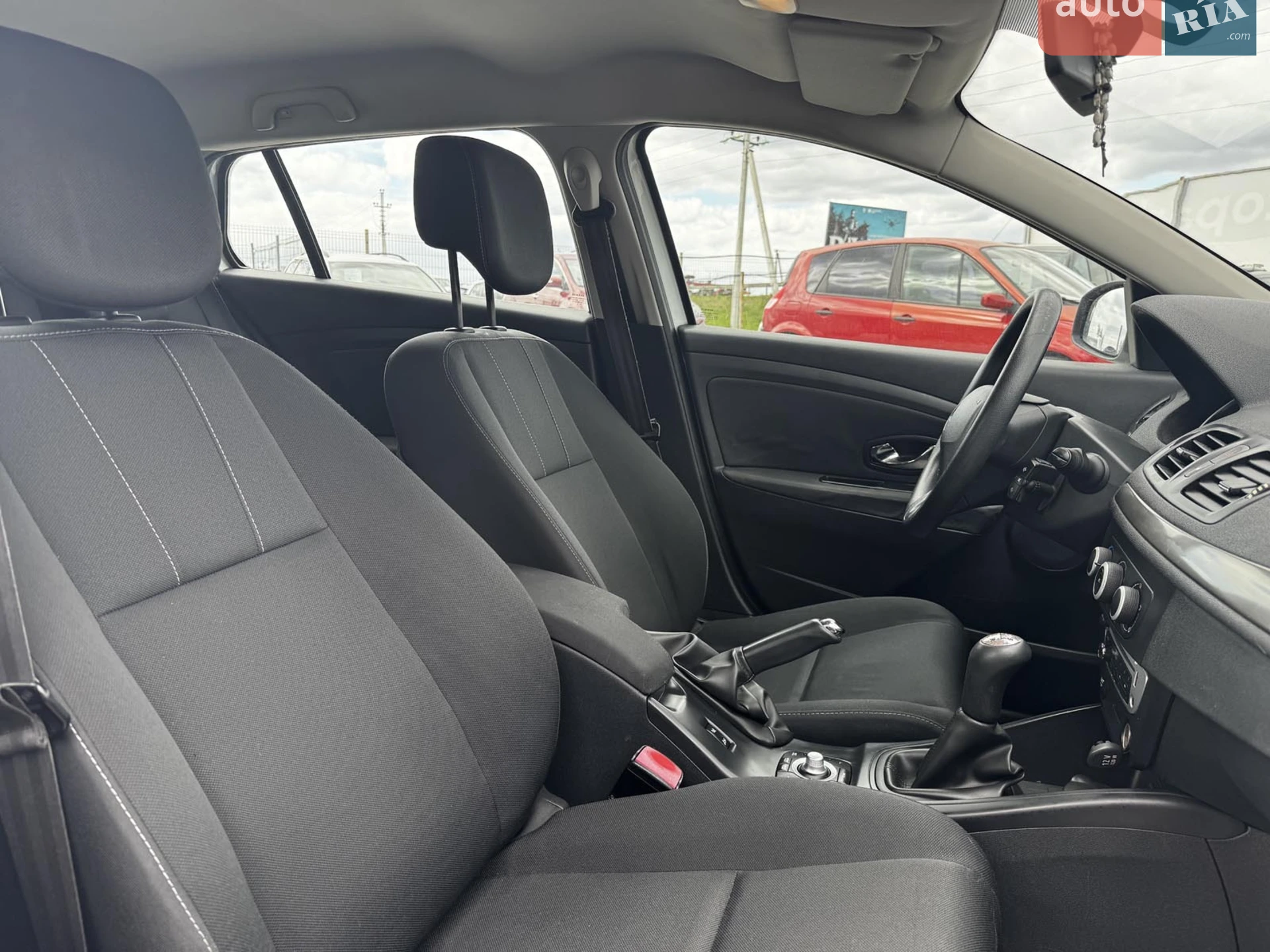 2013 Renault Megane - мініатюра 32