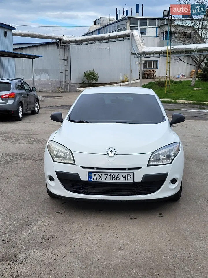 2012 Renault Megane - мініатюра 35