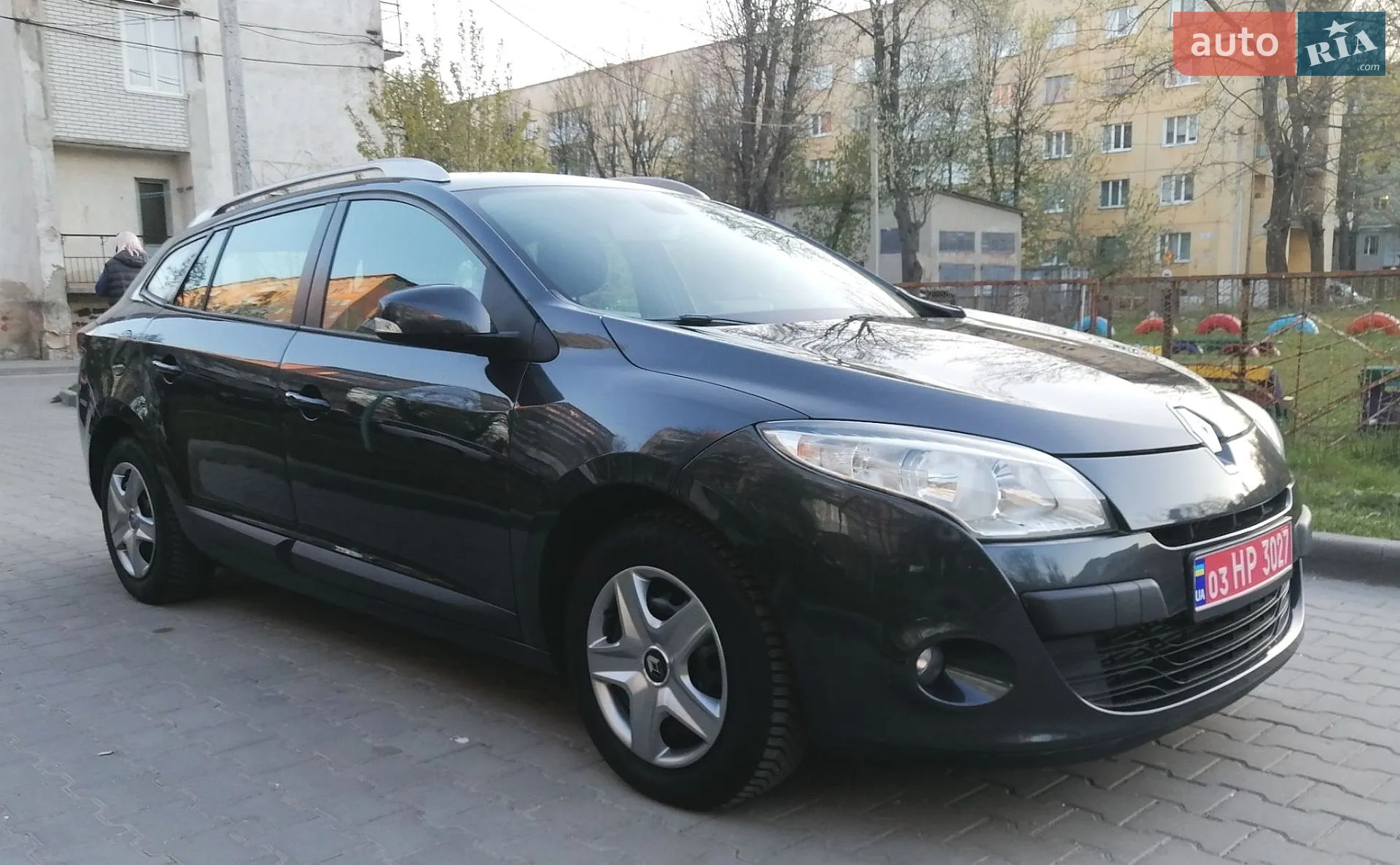 2010 Renault Megane - мініатюра 3