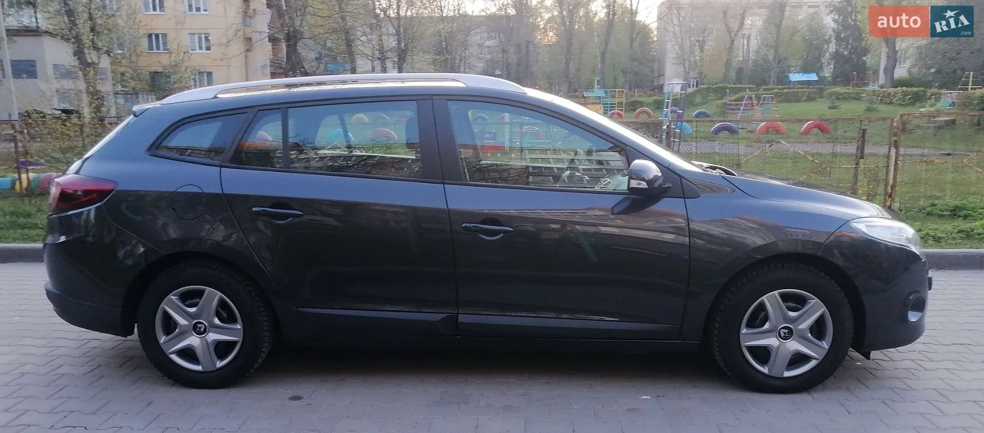 2010 Renault Megane - мініатюра 4