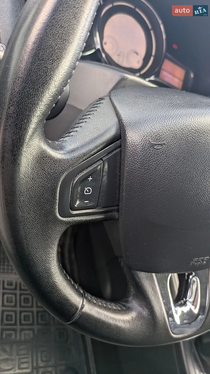 2013 Renault Megane - мініатюра 42