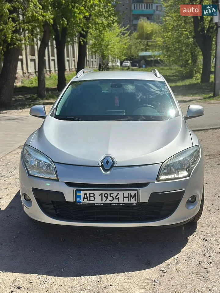 2010 Renault Megane - мініатюра 19