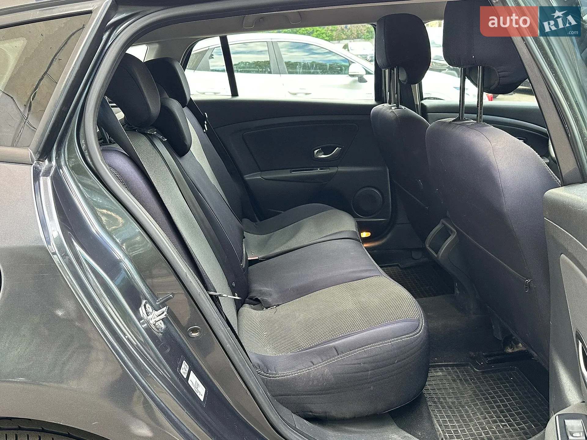 2011 Renault Megane - мініатюра 29