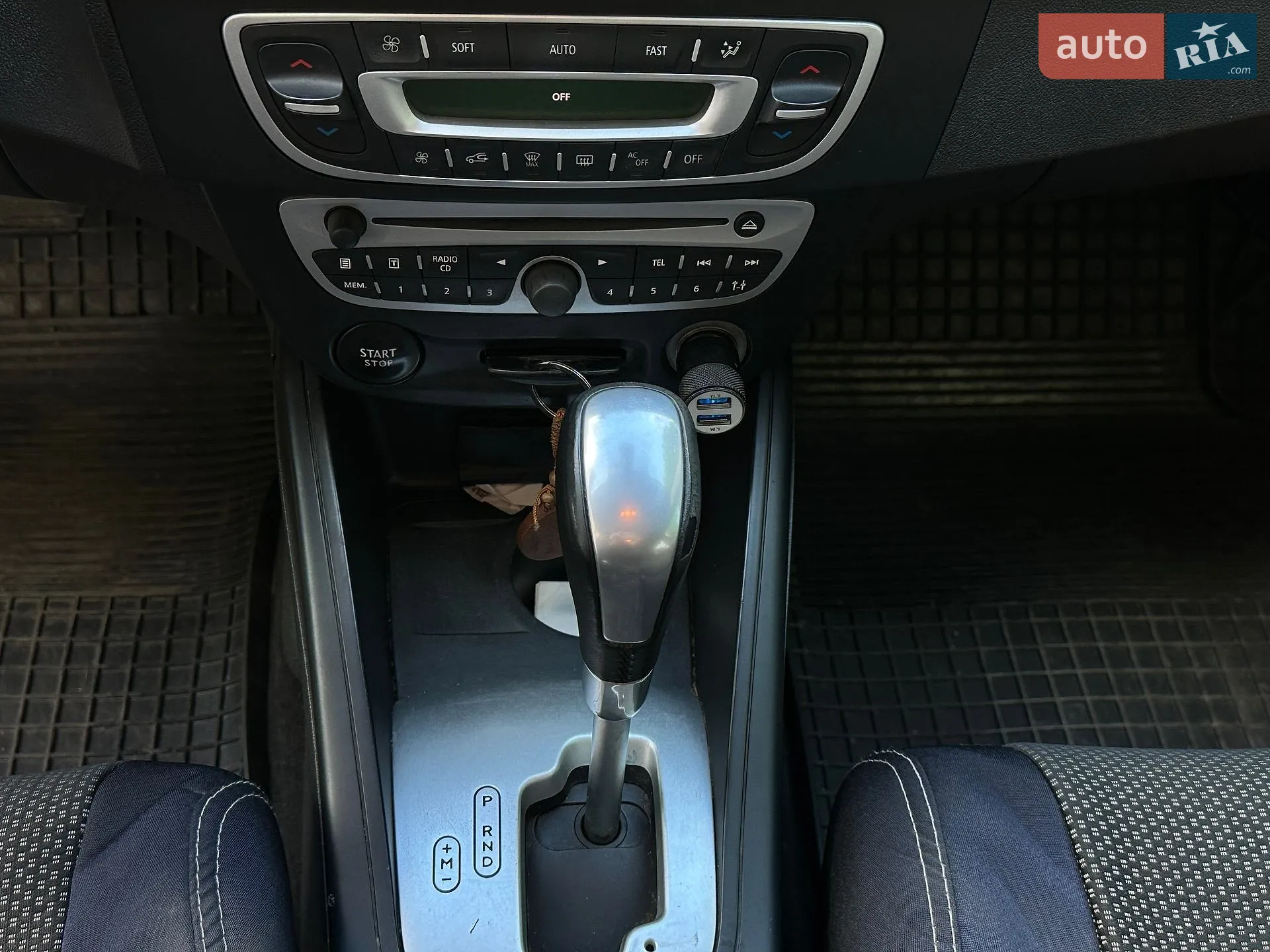 2011 Renault Megane - мініатюра 42