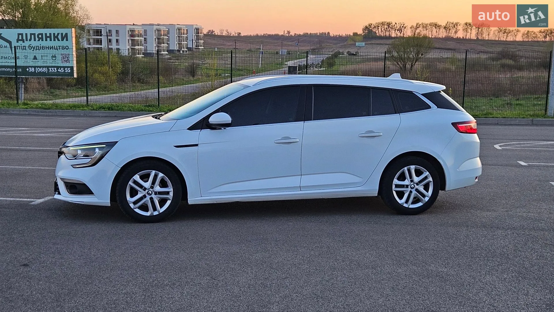 2017 Renault Megane - мініатюра 2