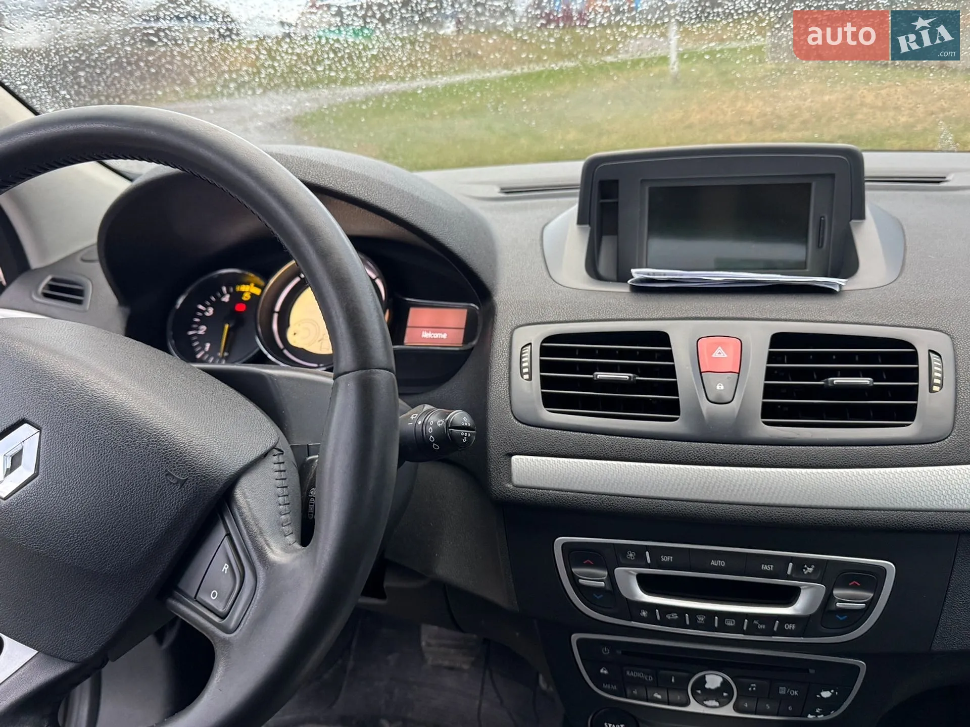 2011 Renault Megane - мініатюра 16