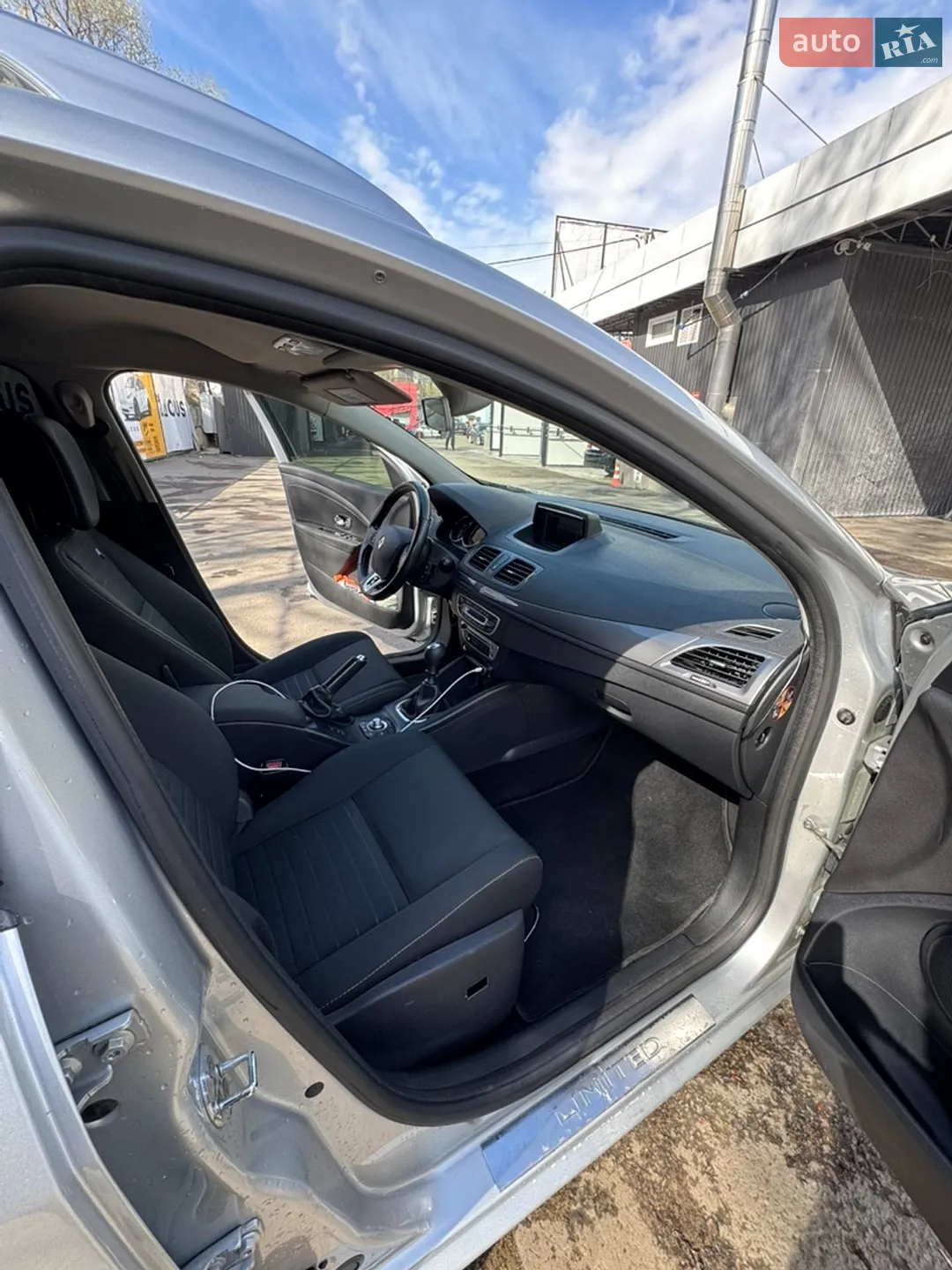 2015 Renault Megane - мініатюра 15